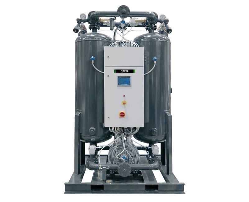 Adsorpcni susicka stlaceneho vzduchu Hertz s dvojvezovou konstrukci pro prumysl